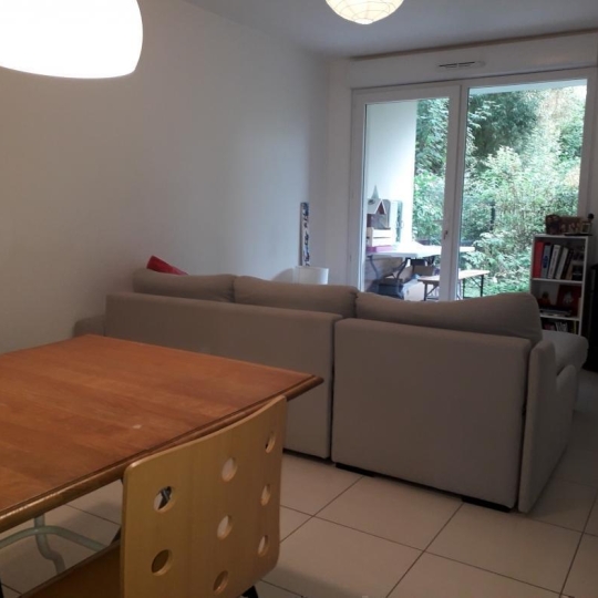  Annonces STROYES : Appartement | SAINT-ANDRE-LES-VERGERS (10120) | 49 m2 | 744 € 