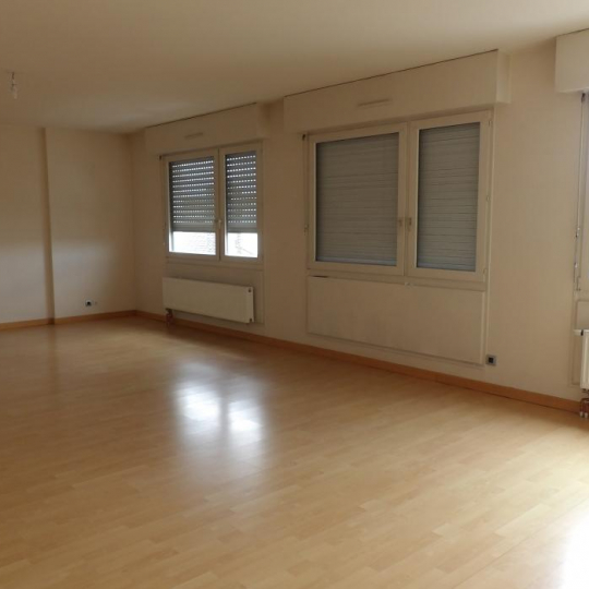  Annonces STROYES : Appartement | TROYES (10000) | 110 m2 | 735 € 