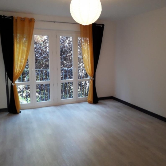  Annonces STROYES : Apartment | SAINT-ANDRE-LES-VERGERS (10120) | 66 m2 | 680 € 