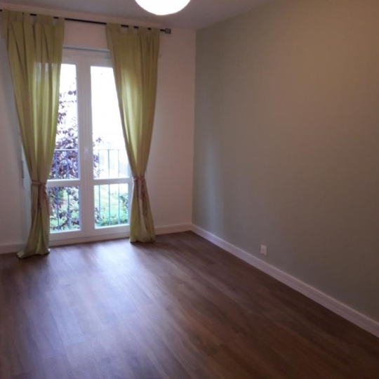  Annonces STROYES : Apartment | SAINT-ANDRE-LES-VERGERS (10120) | 66 m2 | 680 € 