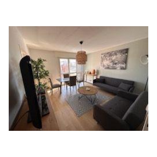 Annonces STROYES : Apartment | TROYES (10000) | 82 m2 | 1 300 € 