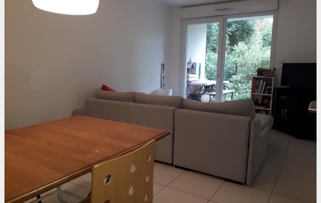 Annonces STROYES : Appartement | SAINT-ANDRE-LES-VERGERS (10120) | 49 m2 | 744 € 
