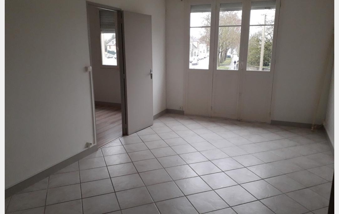 Annonces STROYES : Appartement | TROYES (10000) | 45 m2 | 495 € 