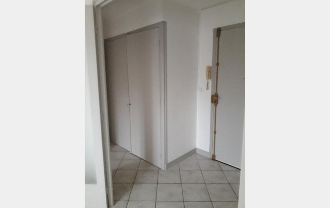 Annonces STROYES : Appartement | TROYES (10000) | 45 m2 | 495 € 