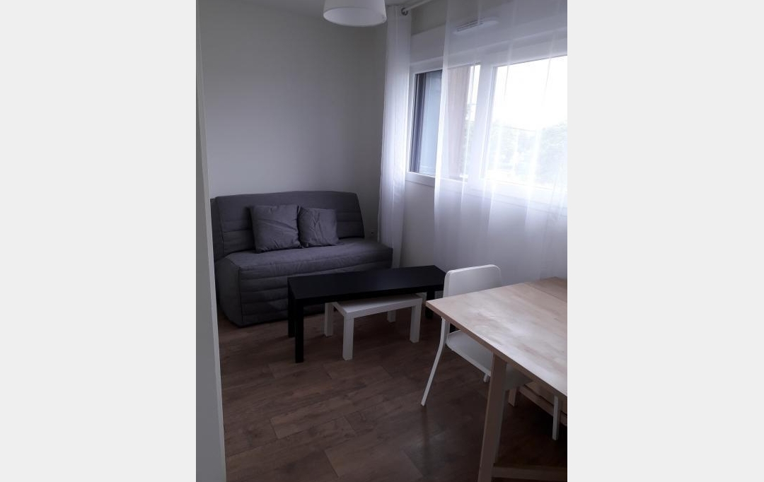 Annonces STROYES : Apartment | ROSIERES-PRES-TROYES (10430) | 18 m2 | 450 € 