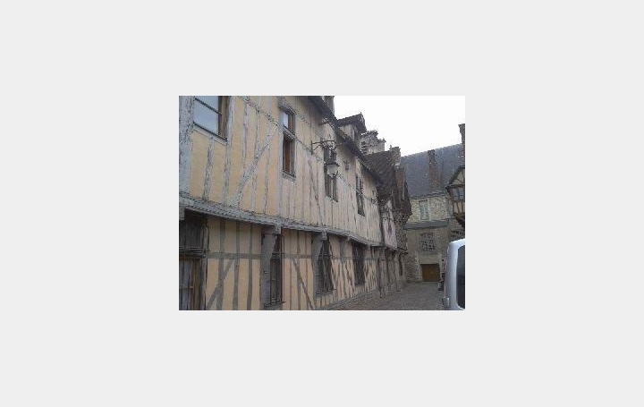 Annonces STROYES : Appartement | TROYES (10000) | 55 m2 | 525 € 