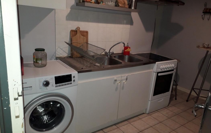 Annonces STROYES : Appartement | TROYES (10000) | 55 m2 | 525 € 