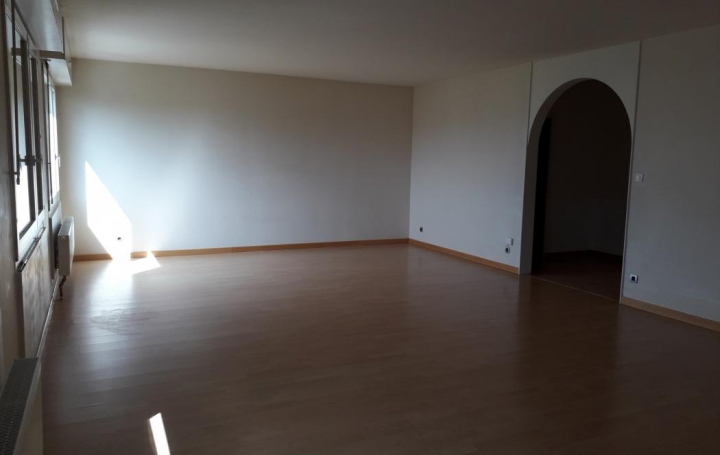 Annonces STROYES : Appartement | TROYES (10000) | 110 m2 | 735 € 