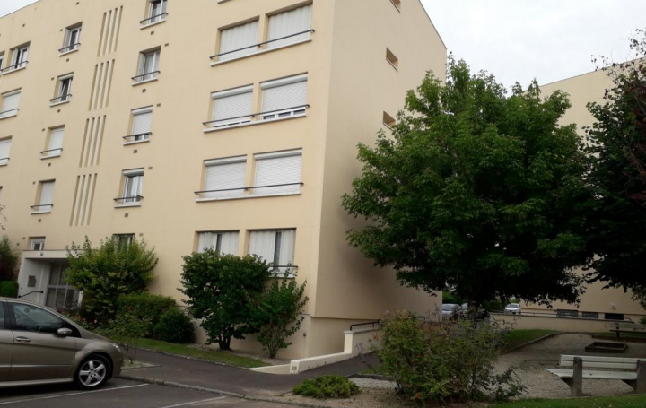 Annonces STROYES : Appartement | TROYES (10000) | 75 m2 | 730 € 