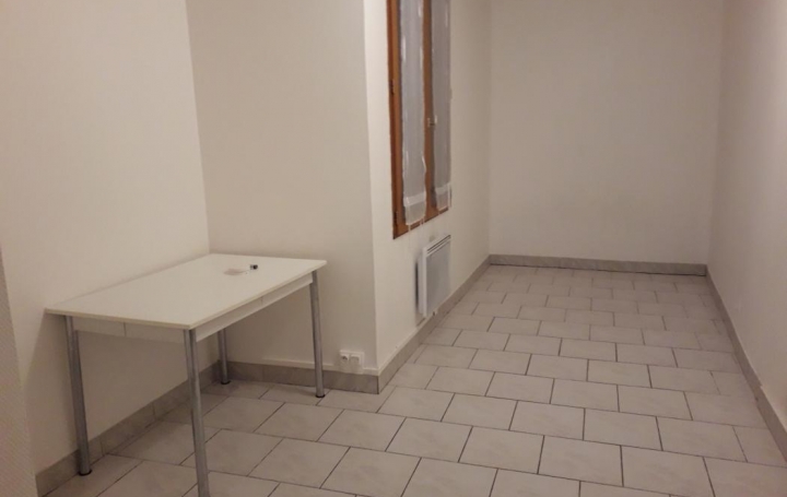 Annonces STROYES : Appartement | TROYES (10000) | 65 m2 | 550 € 