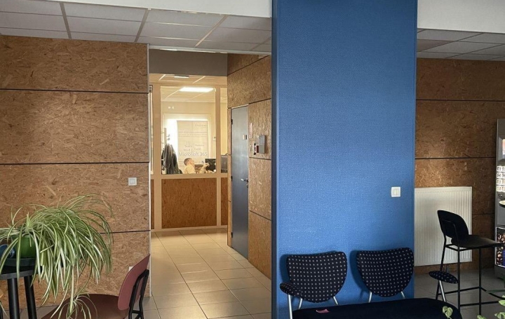  Annonces STROYES Office | LA CHAPELLE-SAINT-LUC (10600) | 1 385 m2 | 17 700 € 