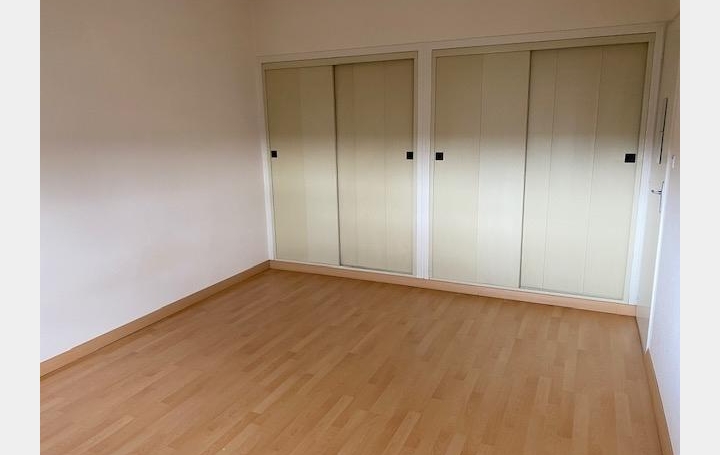 Annonces STROYES : Appartement | TROYES (10000) | 110 m2 | 130 000 € 
